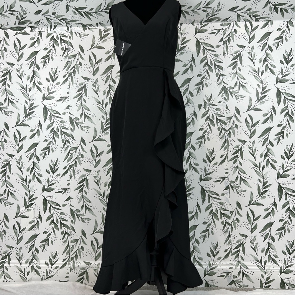 StarAneer Maxi Dress Size Small Black Sleeveless Ruffle Hem NWT